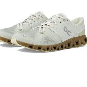 ON Cloud X3 Running Shoe. Women’s size 9.